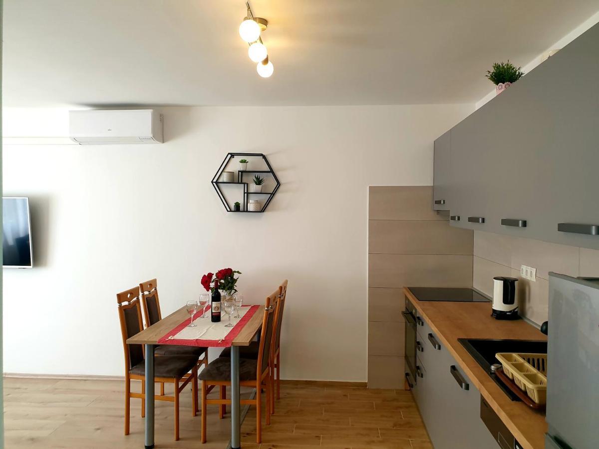 Apartment Mon Cheri-Located In A Quiet Neighbourhood Near Beaches Free Parking PUY Eksteriør bilde