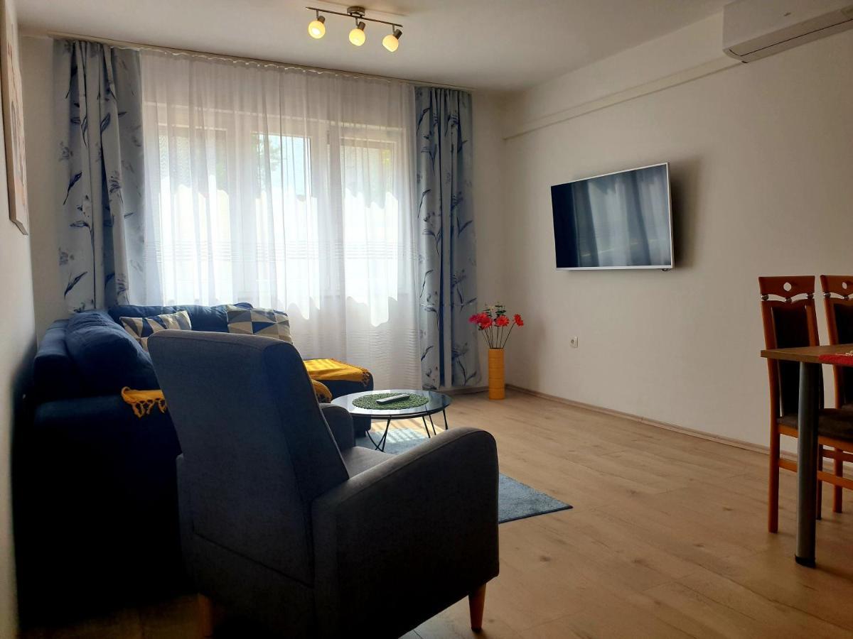 Apartment Mon Cheri-Located In A Quiet Neighbourhood Near Beaches Free Parking PUY Eksteriør bilde