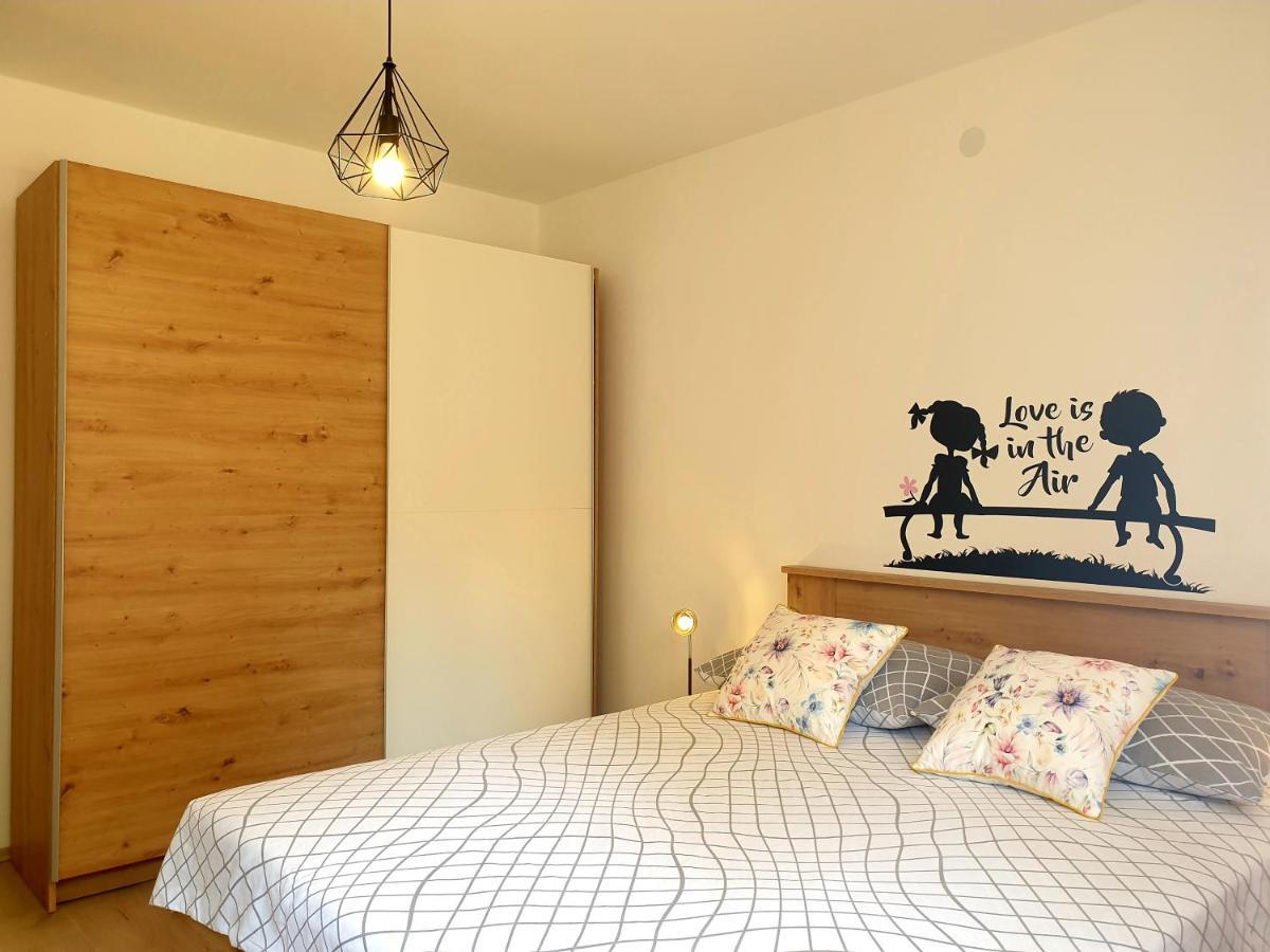 Apartment Mon Cheri-Located In A Quiet Neighbourhood Near Beaches Free Parking PUY Eksteriør bilde
